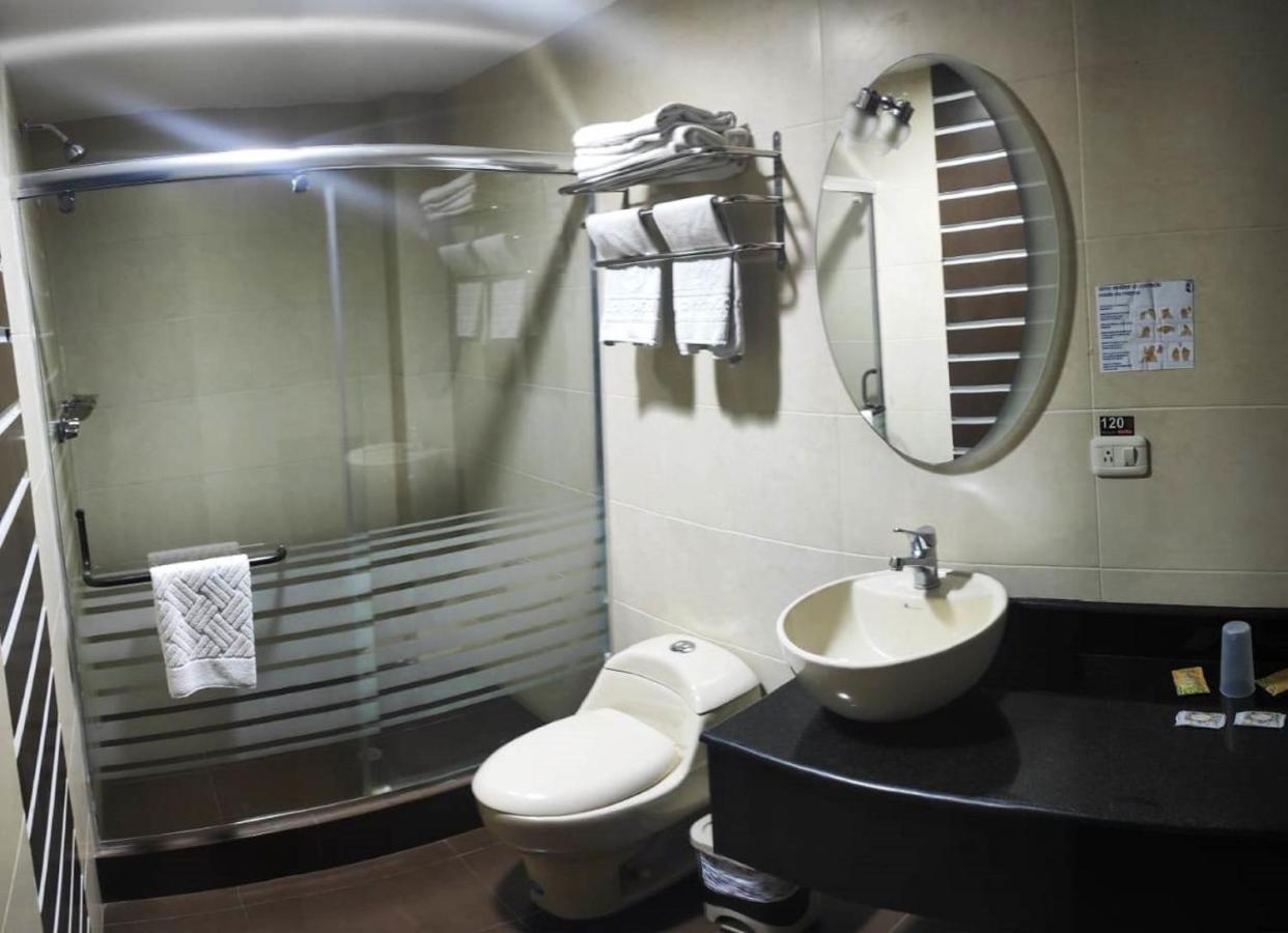 La Kapital Hotel Ambato Dış mekan fotoğraf