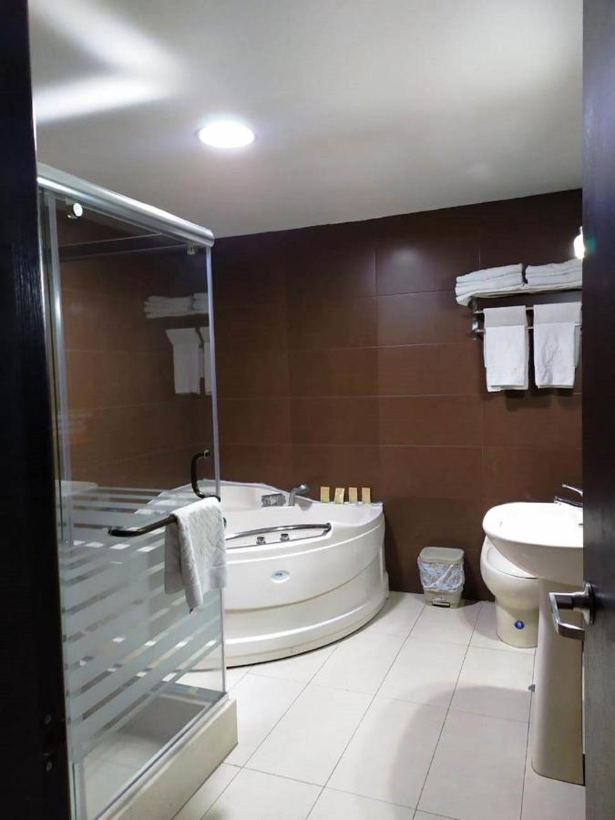 La Kapital Hotel Ambato Dış mekan fotoğraf